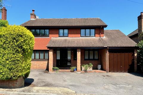 4 bedroom detached house for sale, Duffins Orchard, Ottershaw KT16