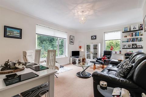 2 bedroom apartment for sale, Bolling Road, Ilkley LS29