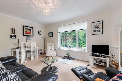 2 bedroom apartment for sale, Bolling Road, Ilkley LS29