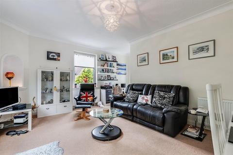 2 bedroom apartment for sale, Bolling Road, Ilkley LS29