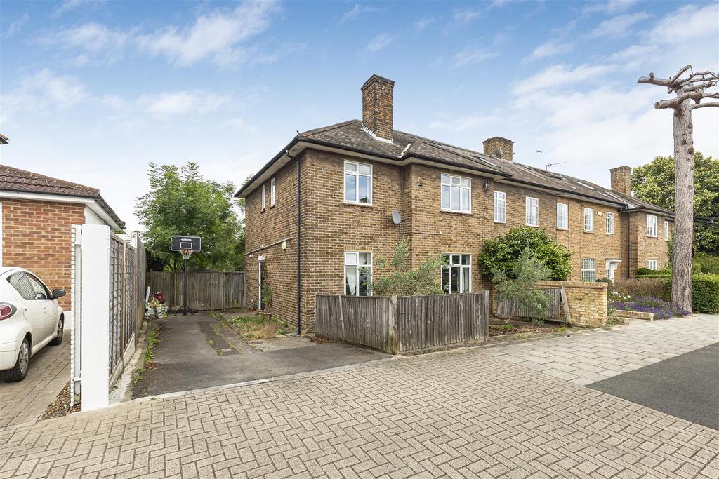 James Anderson-26 huntingfield road-sw15 5he  23 .