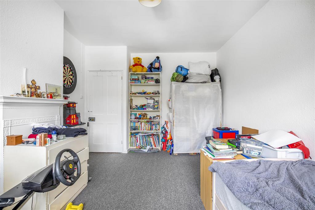 James Anderson-26 huntingfield road-sw15 5he  4 .j