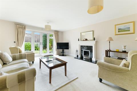 5 bedroom detached house for sale, Yew Tree Close, Epsom Downs