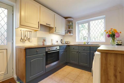 25 Dalesway, Kirk Ella, Hull, HU10 7NE