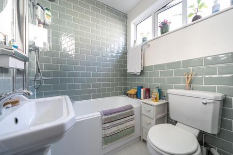 Flat 1, Eileen Court Hillview Road, Chislehurst, BR7 6DT