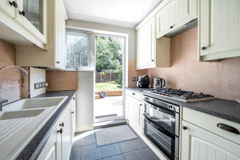 Flat 1, Eileen Court Hillview Road, Chislehurst, BR7 6DT