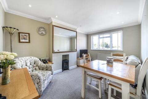 Flat 1, Eileen Court Hillview Road, Chislehurst, BR7 6DT