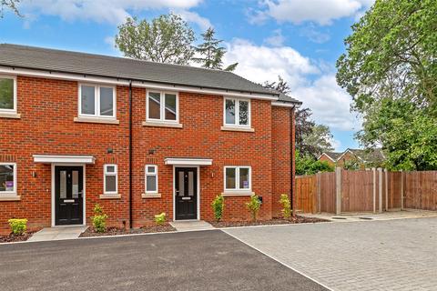 4 bedroom semi-detached house for sale, Oakwood Road, Bricket Wood, St. Albans