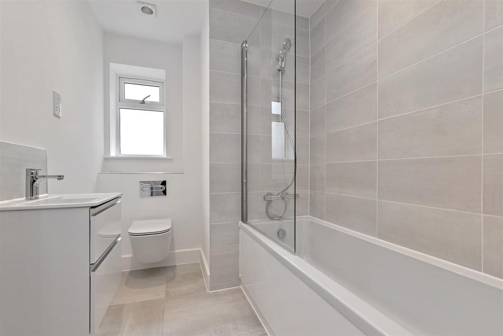 4 Oakview Gardens-28.jpg