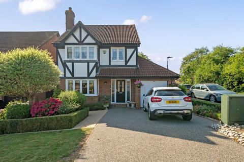 4 bedroom detached house for sale, Heath Road, Potters Bar EN6