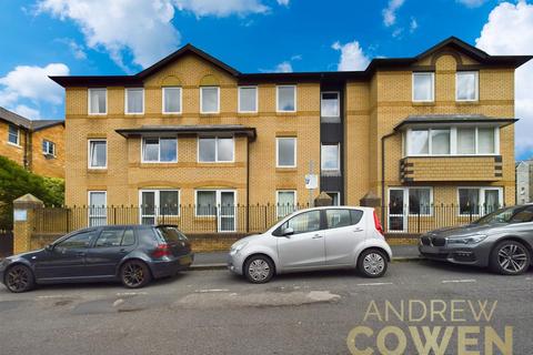 1 bedroom apartment for sale, Grosvenor Crescent, Scarborough YO11