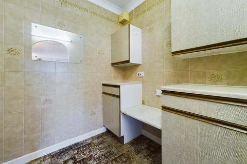 1 bedroom apartment for sale, Grosvenor Crescent, Scarborough YO11