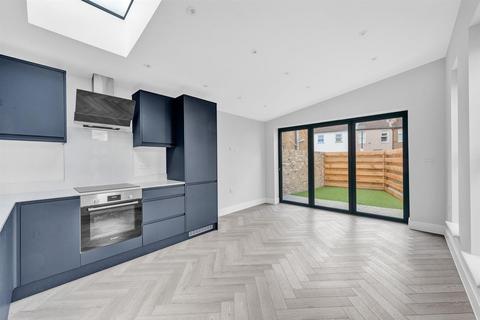 1 bedroom link detached house for sale, Scrooby Street, London, SE6