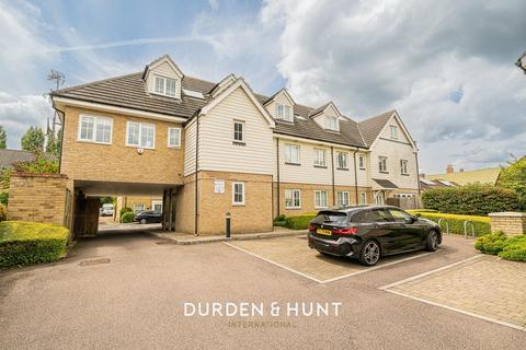 2 bedroom apartment for sale, Sunnymede, Chigwell, IG7