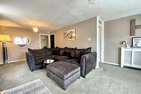 73 Foxcroft Drive, Brighouse, HD6 3PH