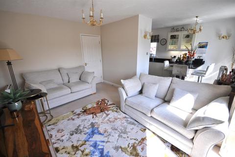 40 Dunstan Drive, Thorne, Doncaster, DN8 5UQ