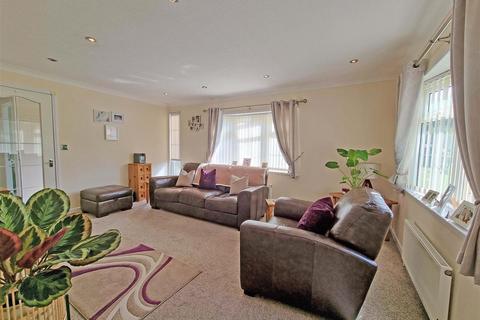 2 bedroom park home for sale, Juggins Lane, Earlswood, Solihull