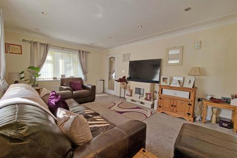 2 bedroom park home for sale, Juggins Lane, Earlswood, Solihull