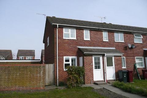 2 bedroom end of terrace house to rent, Caernarvon Road, Chichester