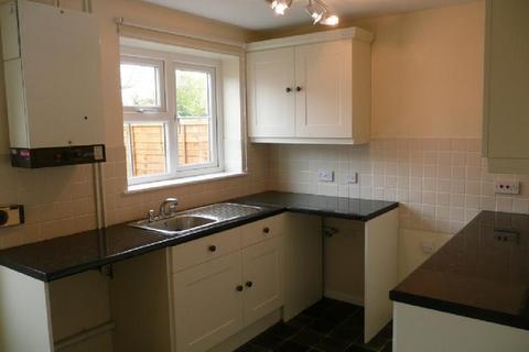 2 bedroom end of terrace house to rent, Caernarvon Road, Chichester