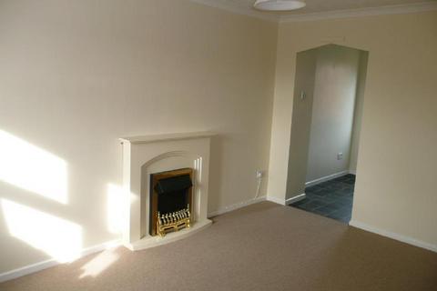 2 bedroom end of terrace house to rent, Caernarvon Road, Chichester