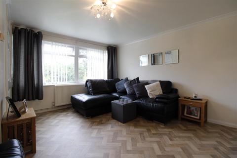 3 bedroom end of terrace house for sale, Amber Close, Tuffley