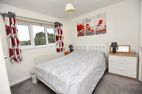 3 bedroom semi-detached house for sale, Pheasant Way, Gillingham