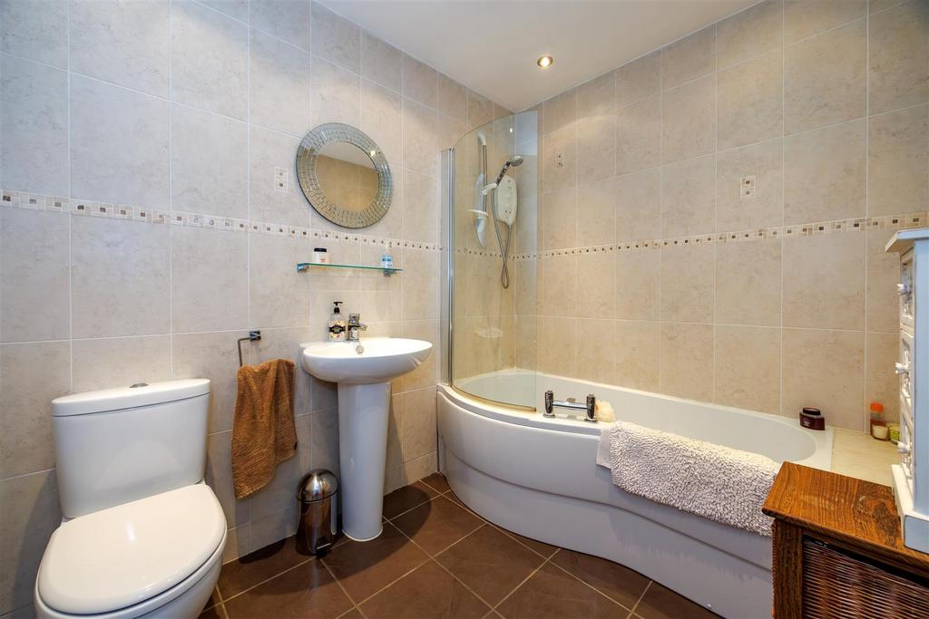 Downstairs bathroom 1 N9 A5386-Enhanced-NR.jpg