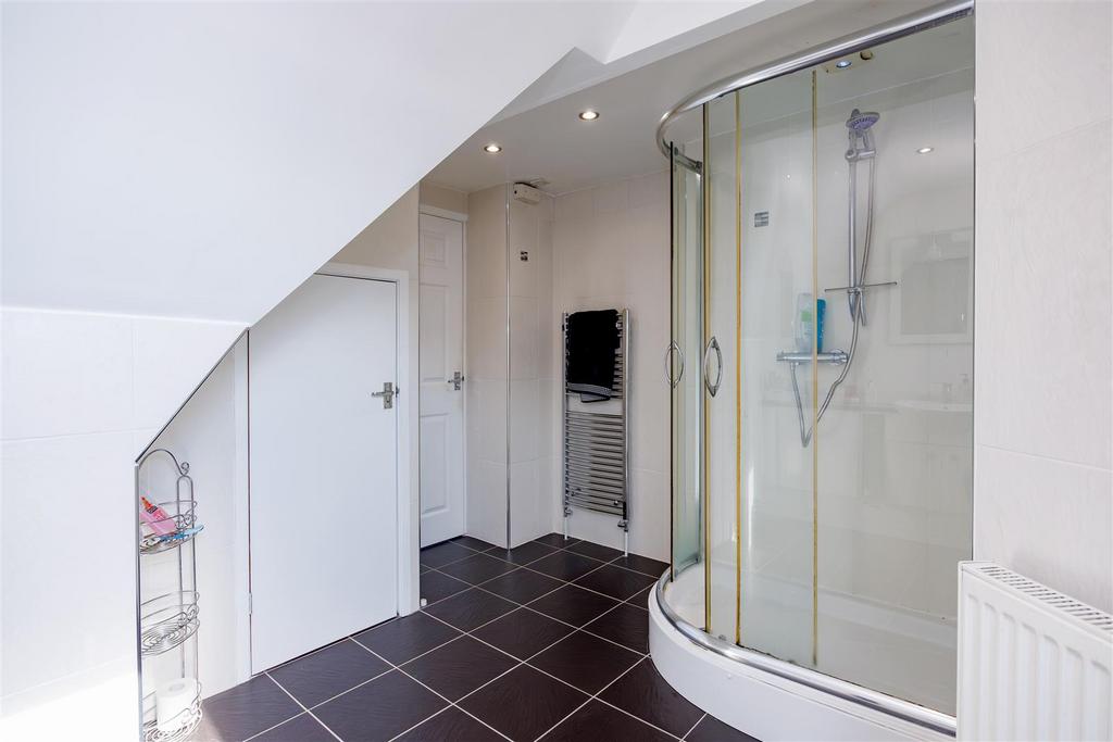 Bathroom 2.2 1 N9 A5476-Enhanced-NR.jpg