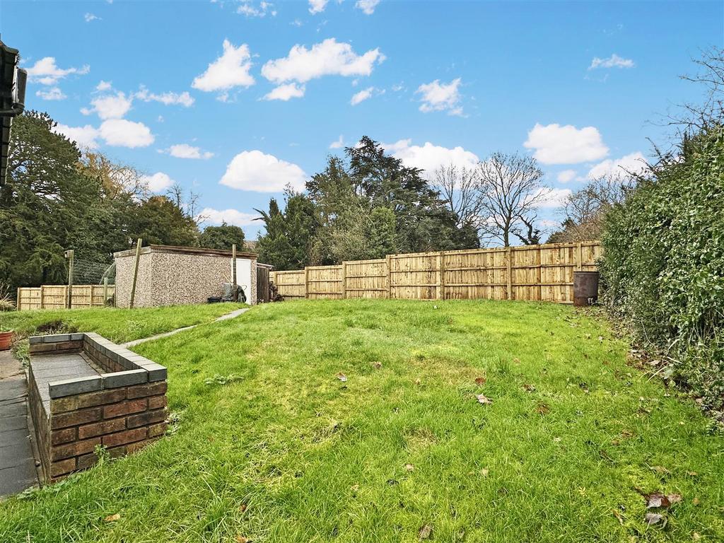 Rear Garden 31.