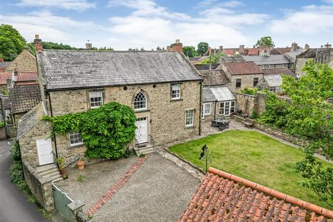 3 bedroom detached house for sale, Beckside, Staindrop, Darlington