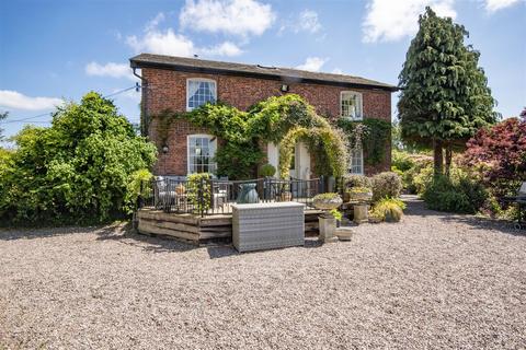 5 bedroom detached house for sale, Four Crosses, Llanymynech