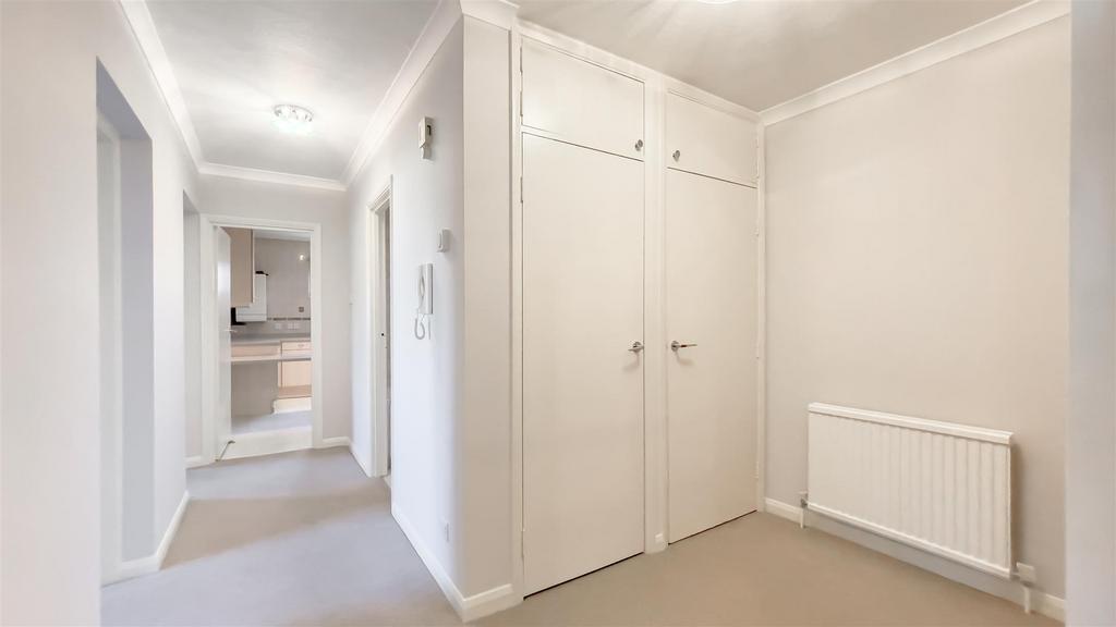 Entrance hall:
