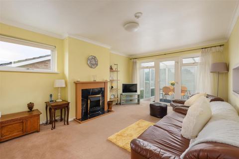 2 bedroom detached bungalow for sale, Shearwater Avenue, Whitstable