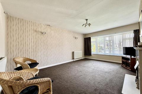 2 bedroom semi-detached bungalow for sale, Purbeck Grove, Garforth, Leeds