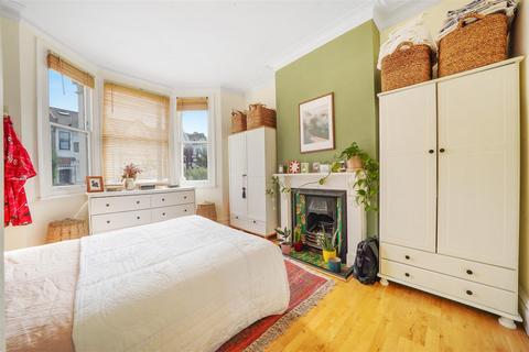 2 bedroom flat for sale, Litchfield Gardens, Willesden