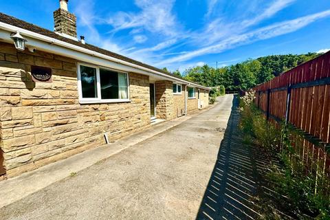 2 bedroom detached bungalow for sale, Ormesby Bank, Ormesby, Middlesbrough