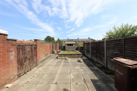 2 bedroom terraced house for sale, Cranbrook Avenue, Hull