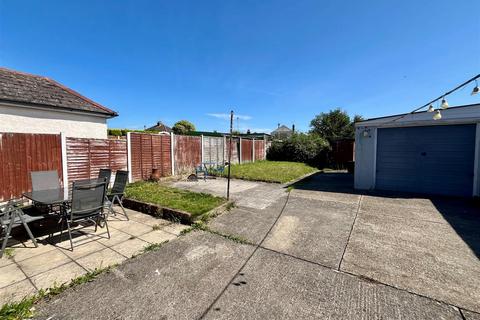 3 bedroom detached bungalow for sale, Queen Mary Road, Salisbury