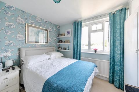 4 bedroom semi-detached house for sale, Constable Gardens, Edgware HA8