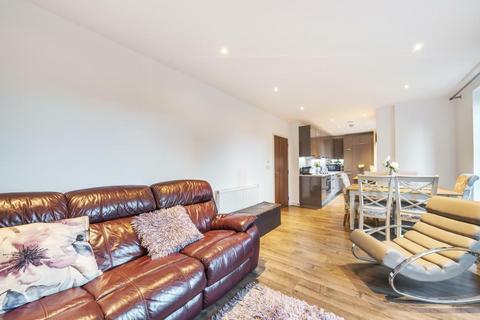 2 bedroom flat for sale, Earlswood Court, Lacey Drive, Edgware HA8