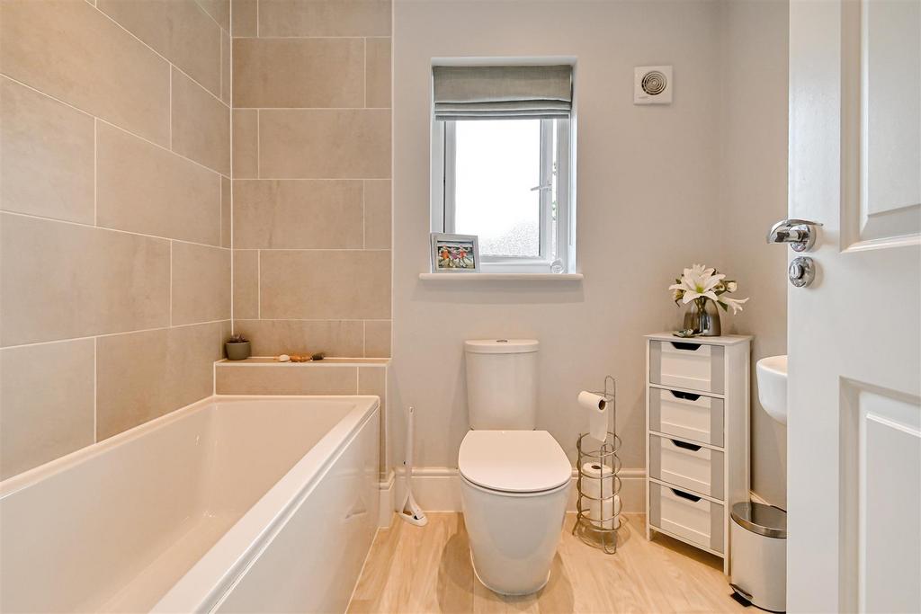 46 Wadlow Drive-15.jpg