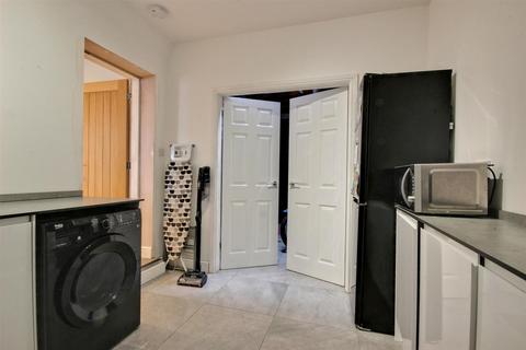 75 Willerby Road, Hull, HU5 5DZ