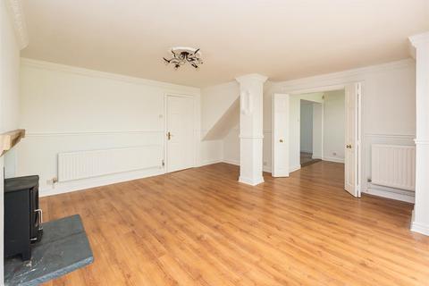 2 Royal Oak Drive, Bishops Wood, Stafford, ST19 9AN