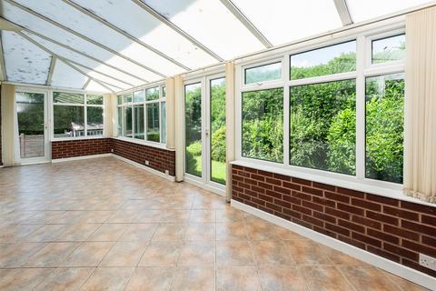 2 Royal Oak Drive, Bishops Wood, Stafford, ST19 9AN