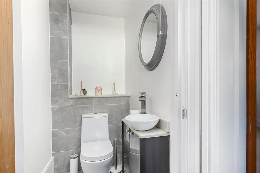 50a Sedlescombe Road South- TN380 TJ (5).jpg