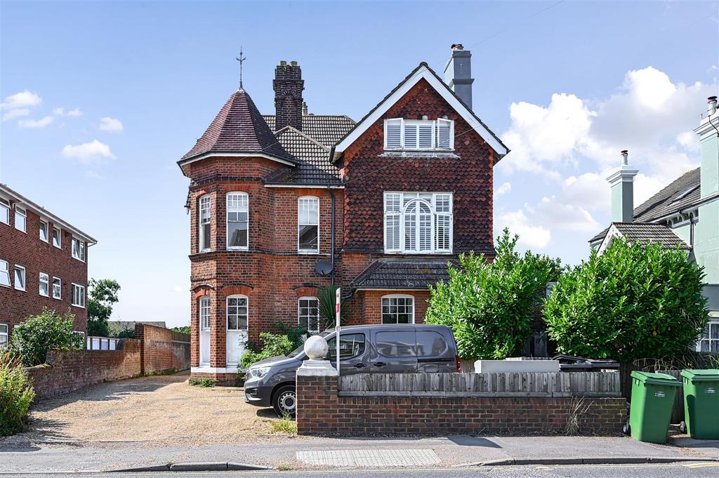 50a Sedlescombe Road South- TN380 TJ (30).jpg