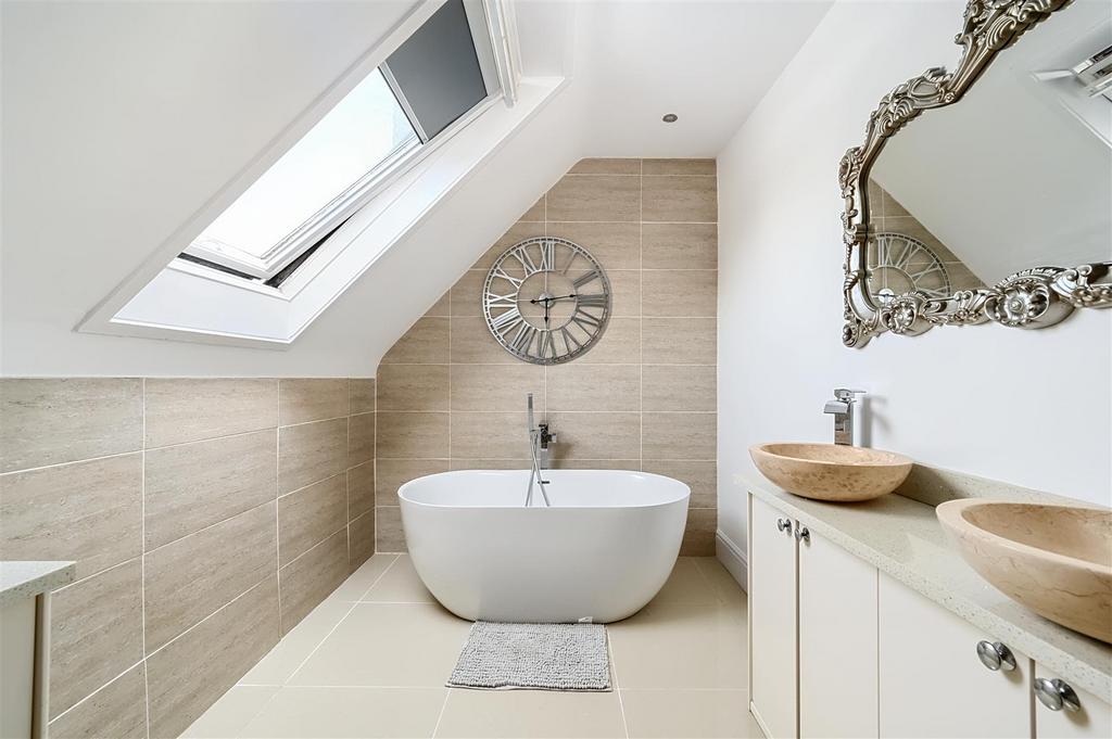 50a Sedlescombe Road South- TN380 TJ (18).jpg