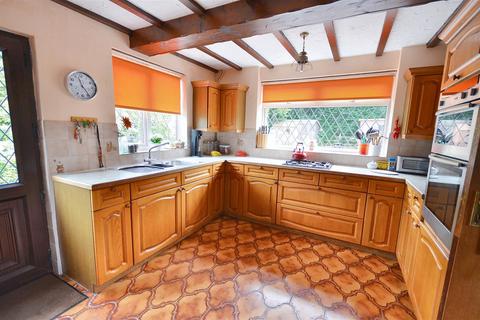 3 bedroom detached house for sale, Cheadle Road, Draycott,