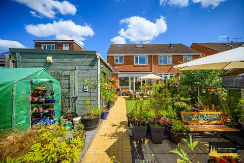 72 Yarningale Road, Willenhall, Coventry, CV3 3EQ